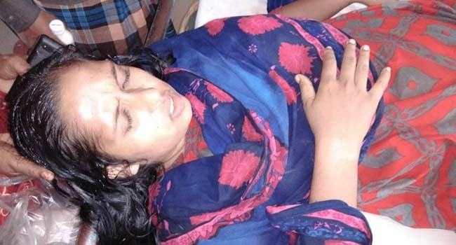জীবননগরে পরকীয়া প্রেমে বাধা দেয়ায় অন্ত:সত্বা স্ত্রীকে নির্যাতন, স্বামী গ্রেফতার