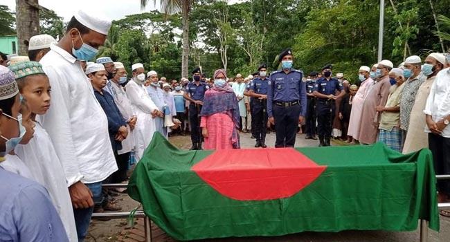 কাউখালীতে রাষ্ট্রীয় মর্যাদায় মুক্তিযোদ্ধার দাফন