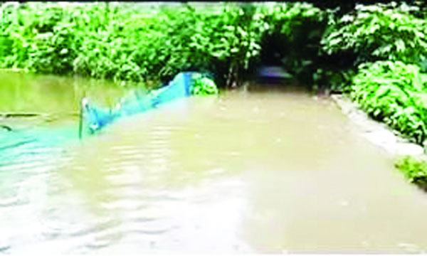 নাঙ্গলকোটের তালতলা-লক্ষ্মীপদুয়া সড়কে দুর্ভোগ চরমে