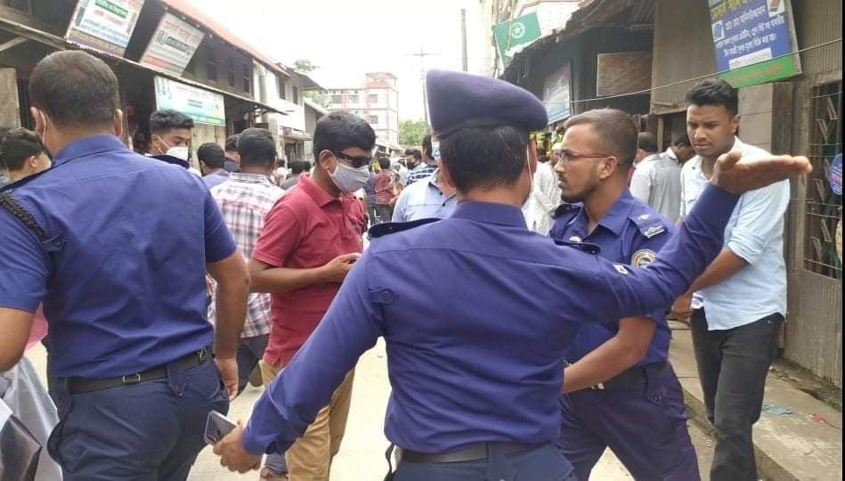 প্রকাশ্যে সহকর্মীকে ওসির থাপ্পর, তদন্তে নেমেছে পুলিশের তদন্ত কমিটি