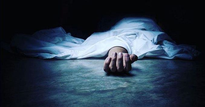 মাকে কুপিয়ে হত্যা করেছে বাবা, অভিযোগ ছেলের