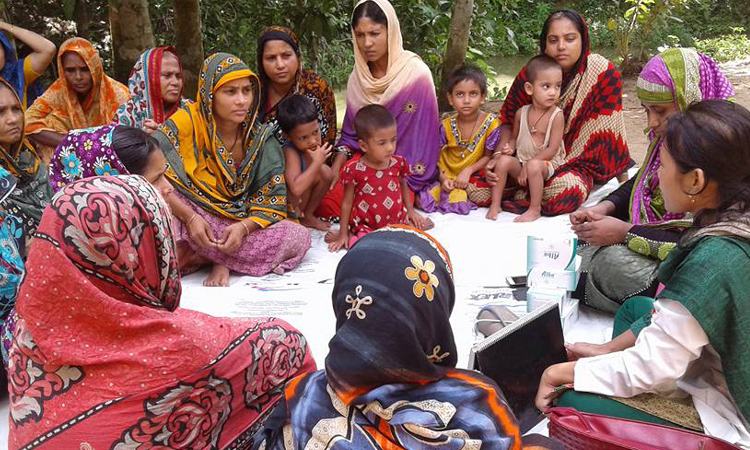 কঠোর তদারকিতে ক্ষুদ্রঋণগ্রহীতারা