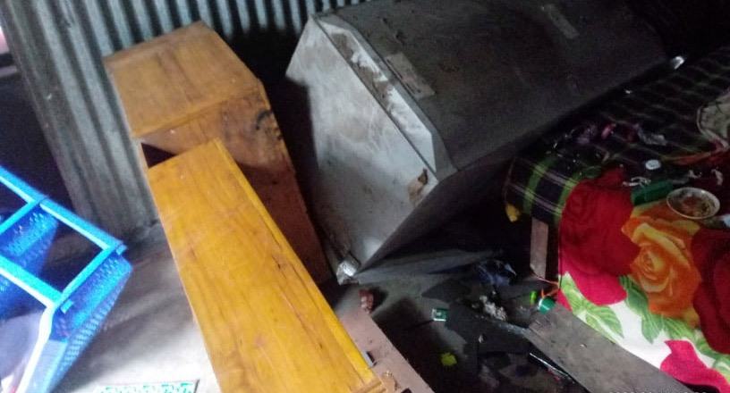 আড়াইহাজারে গণধর্ষণের ঘটনা নিয়ে দফায় দফায় সংঘর্ষ, টেটাবিদ্ধসহ আহত ২৫