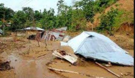 পার্বত্য জেলায় ভূমিধসের আশঙ্কা