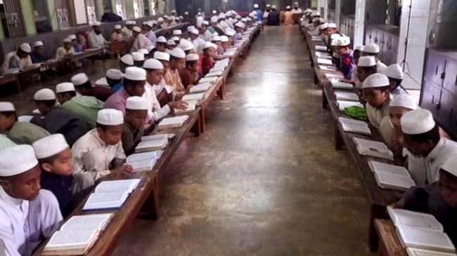কওমি মাদরাসা খোলার অনুমতি দিয়েছে সরকার