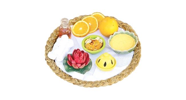 ত্বকের যত্ন কমলার খোসায়