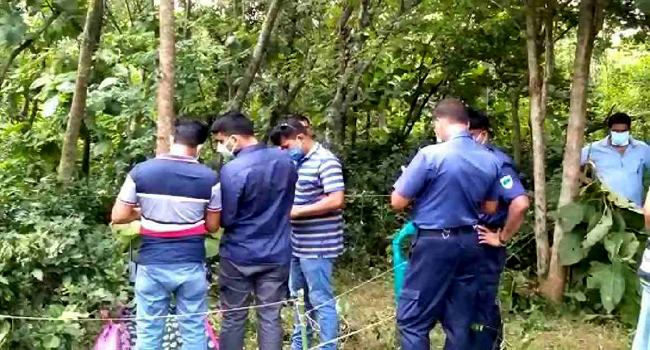 ঝিনাইদহে প্রবাসীর স্ত্রীর চোখ উপড়ানো লাশ উদ্ধার
