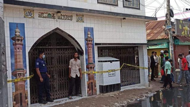 নারায়ণগঞ্জে মসজিদে বিস্ফোরণে মৃতের সংখ্যা বেড়ে ২৮
