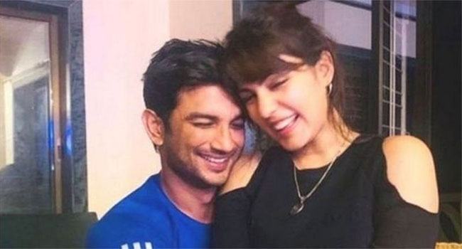 রিয়ার প্রতি ভারতীয় মিডিয়ায় 'শকুনের মত' আচরণ, বলিউডে ক্ষোভ