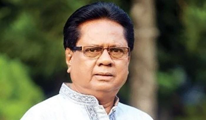 সাদেক বাচ্চু গুরুতর অসুস্থ হয়ে হাসপাতালে