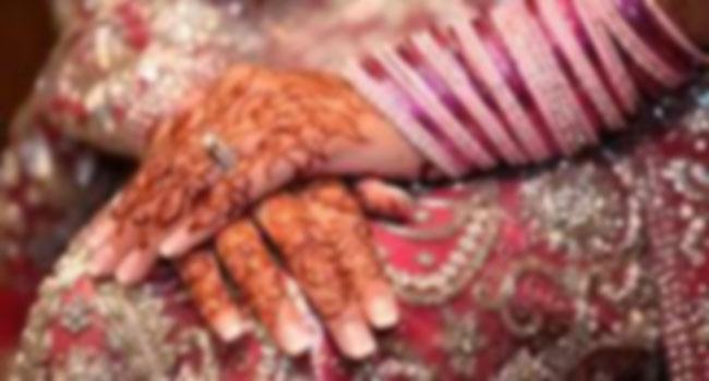 মেহেদির রং না শুকাতেই নববধূর আত্মহত্যা