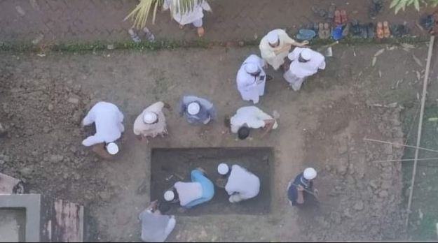 হাটহাজারী মাদরাসা  প্রাঙ্গনেই হচ্ছে আল্লামা শফীর শেষ ঠিকানা