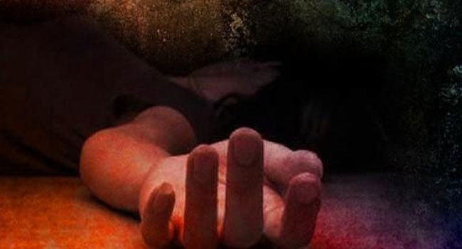 বাবা-মা বেশি ভালোবাসায় ছোট বোনকে গলাটিপে হত্যা!