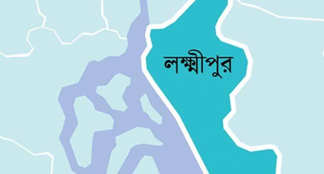 ছেলের হত্যার বিচারের দাবিতে রাস্তায় মা