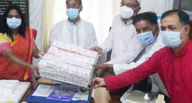 নিয়ামতপুরে ভিটামিন এ ক্যাম্পেইনের উদ্বোধন
