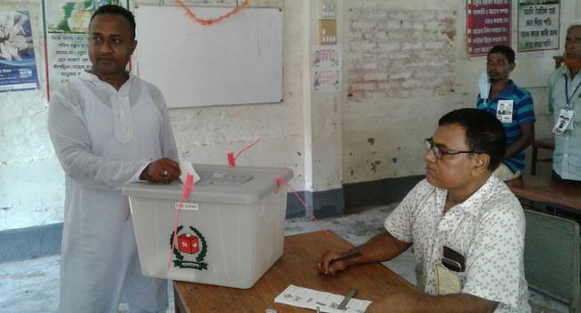 ভোটারদের উপস্থিতি নেই ফরিদপুরের উপ-নির্বাচনে