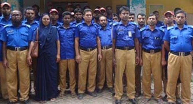 ৩ বছরের বেতন নেই চৌগাছায় গ্রাম পুলিশদের