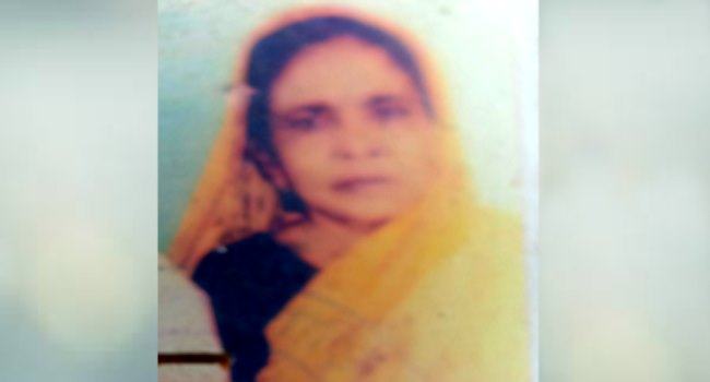 আওয়ামী লীগের দু’গ্রুপের সঙ্ঘর্ষ : ছেলেকে বাঁচাতে গিয়ে মা নিহত