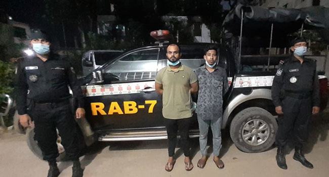 বিপুল পরিমাণ ইয়াবা নিয়ে ছাত্রলীগ নেতা আটক