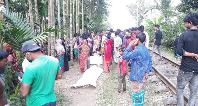 মাছ ধরতে গিয়ে রেল লাইনের ওপরে ঘুম, ট্রেনে কাটা পড়ে নিহত ৩
