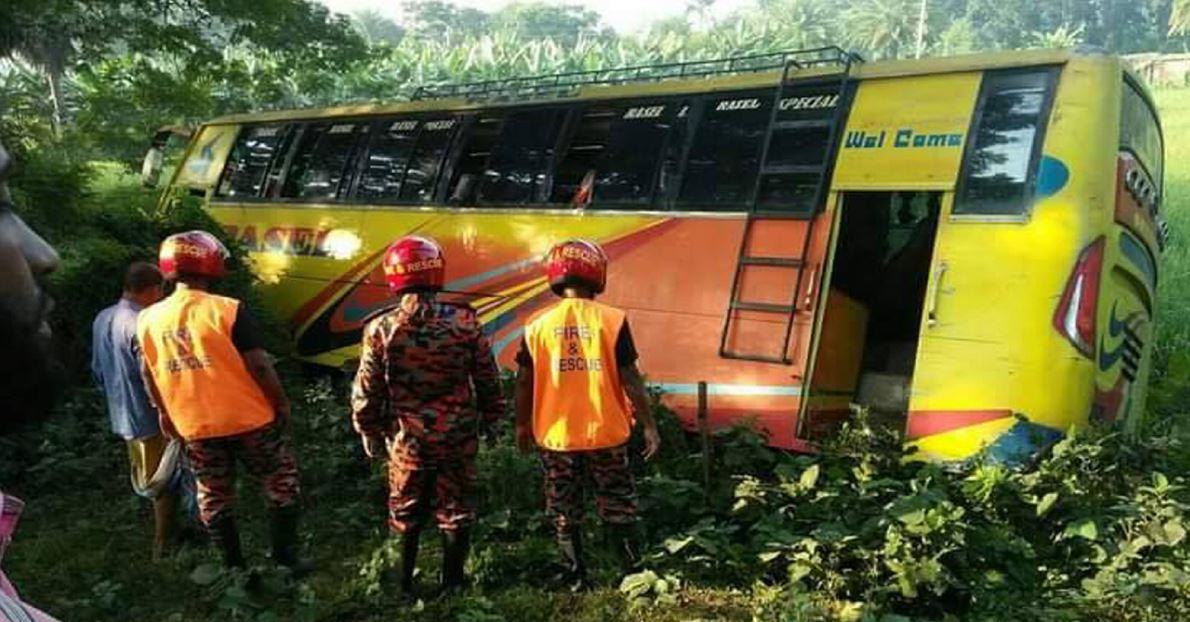 ঝিনাইদহে বাসের ধাক্কায় ভ্যানচালক নিহত