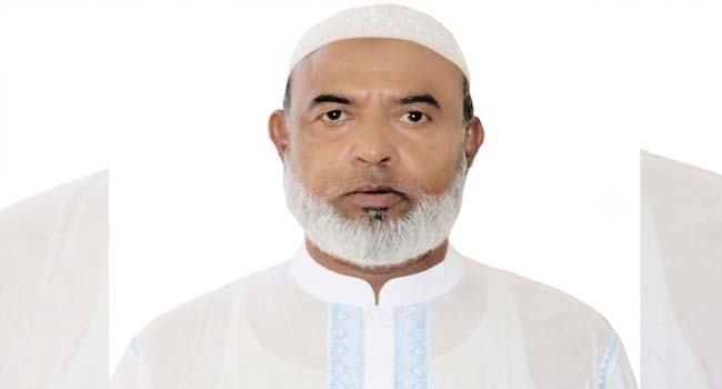 ফজলু গাজীর কাছে নৌকার ভরাডুবি