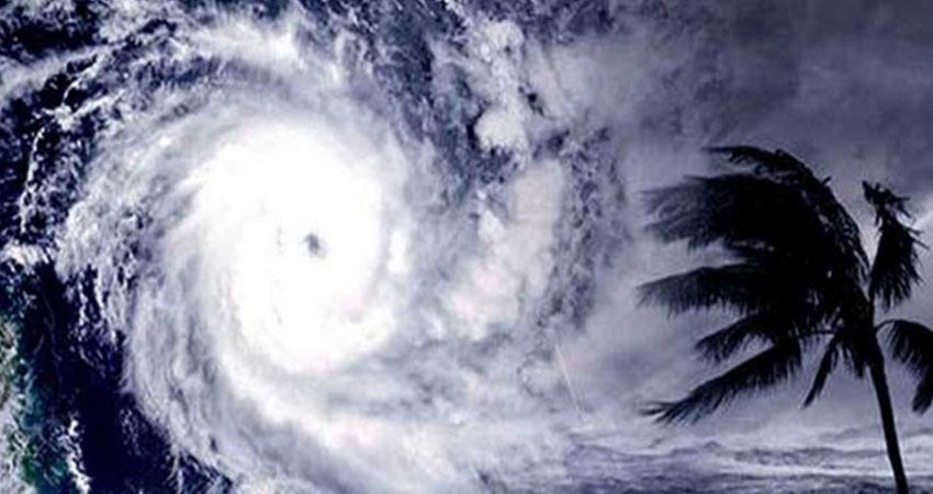দুর্যোগপূর্ণ আবহাওয়ায় হাতিয়ার সঙ্গে সকল যোগাযোগ বিচ্ছিন্ন