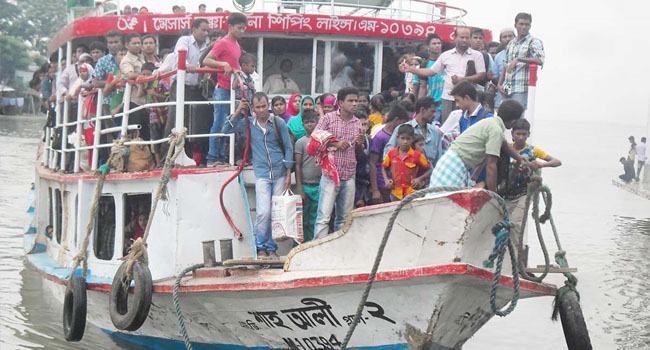চাঁদপুর-নারায়ণগঞ্জ রুটে লঞ্চ চলাচল বন্ধ