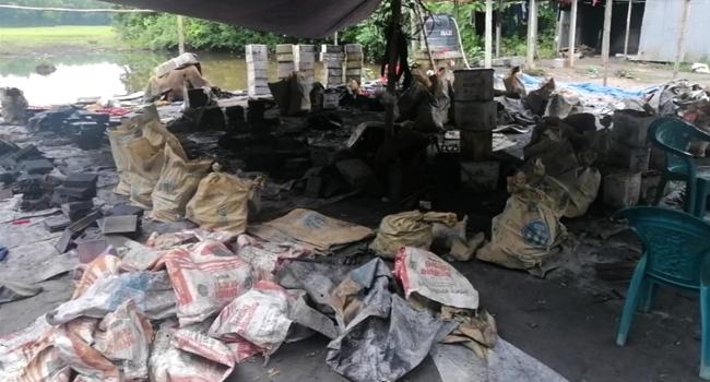 সখীপুরে অবৈধ সিসা কারখানা : হুমকির মুখে জনস্বাস্থ্য