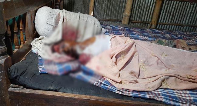 সকালে স্ত্রী গোয়াল ঘরে যেয়ে দেখলেন স্বামীর মগজ বেরিয়ে আসা লাশ, সন্দেহ মেয়ের প্রেমিকের দিকে