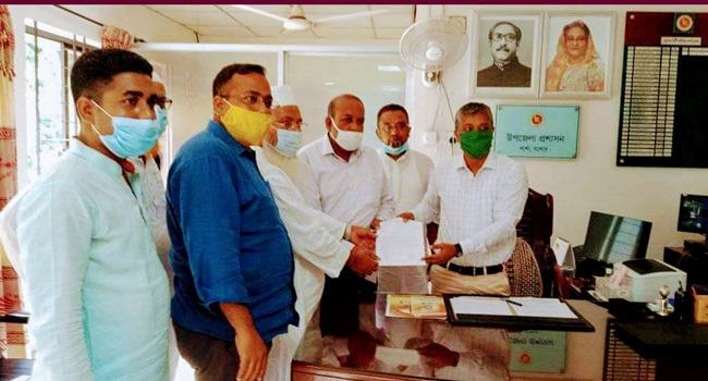 বেনাপোল পৌরসভা নির্বাচনের দাবিতে স্মারকলিপি