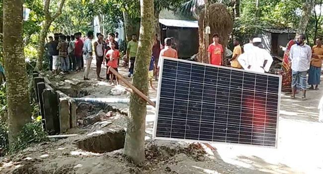 রায়পুরায় বিদ্যুৎপৃষ্টে দুই ছাত্রের মৃত্যু