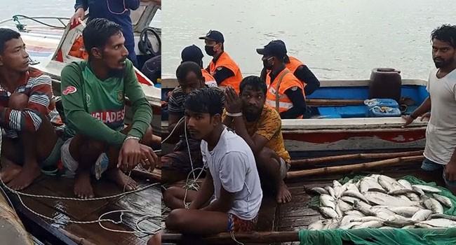 নিষেধাজ্ঞা অমান্য করে ইলিশ ধরায় চাঁদপুরে ১২ জেলে আটক