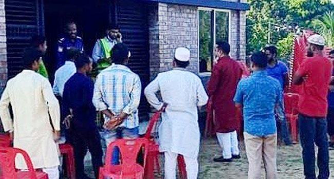হালুয়াঘাটে জাতীয় বিপ্লব ও সংহতি দিবসে পুলিশি বাধা