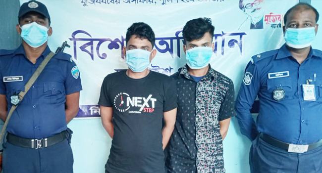 চন্দনাইশে ১০ হাজার ইয়াবাসহ দুই মাদক কারবারি আটক