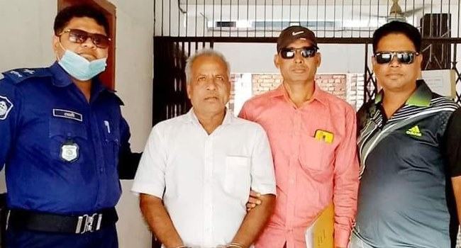 শৈলকুপায় স্কুল শিক্ষককে মারধরের মামলার আসামি গ্রেফতার