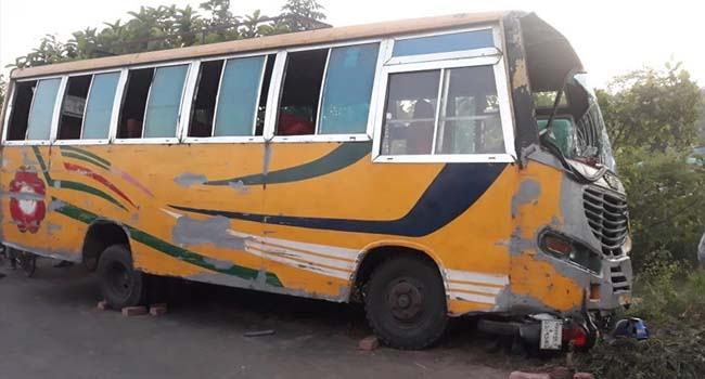 শরীয়তপুরে পৃথক সড়ক দুর্ঘটনায় দুইজন নিহত