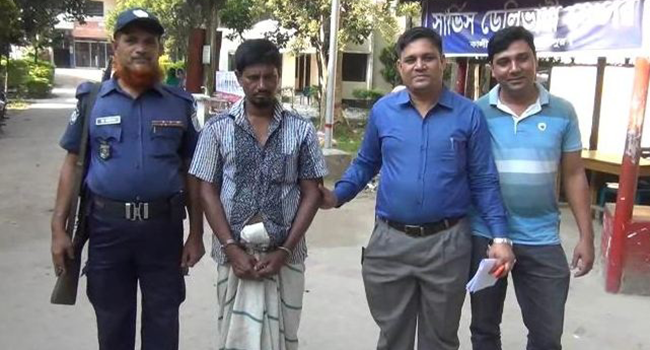 শিশুকে রাতভর ধর্ষণ, আটক চটপটি বিক্রেতা