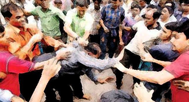 সামাজিক নিরাপত্তা ভেঙে পড়ছে