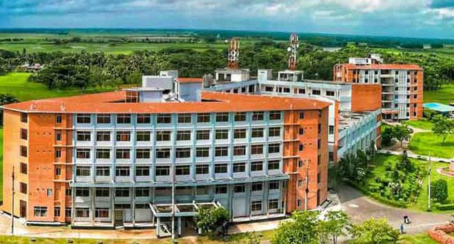 সেরা ৪ বিজ্ঞানীকে সম্মাননা দিলো যবিপ্রবি