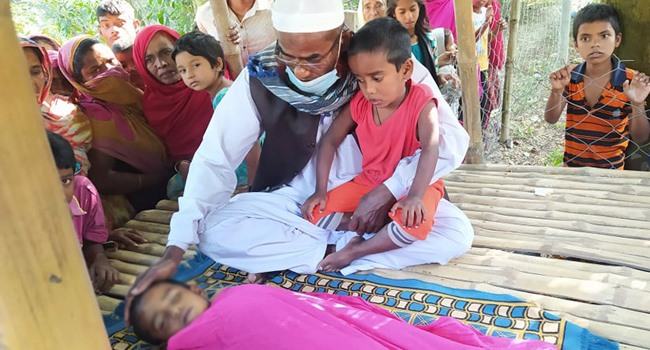গাংনীতে পাখি ভ্যানের চাপায় শিশু নিহত
