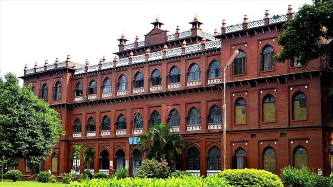 ঢাবি’র ভর্তি পরীক্ষা হবে বিভাগীয় শহরে, মানবণ্টনে ফের পরিবর্তন