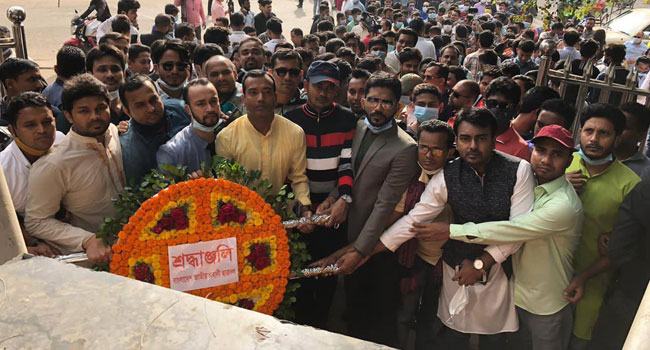 শহীদ ডা: মিলনের মৃত্যুবার্ষিকীতে ছাত্রদলের শ্রদ্ধা