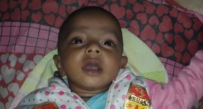 সড়কের পাশে পাওয়া গেল ফুটফুটে এক শিশু