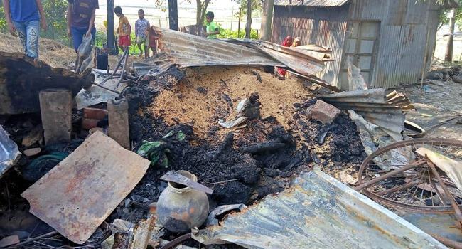 কোয়েল খামারসহ ১৫ বসতঘর পুড়ে ছাই, ৫০ লাখ টাকার ক্ষয়ক্ষতি