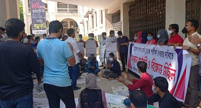 ‘হাট-বাজারে মানুষের ঢল, বন্ধ কেন পরীক্ষার হল’
