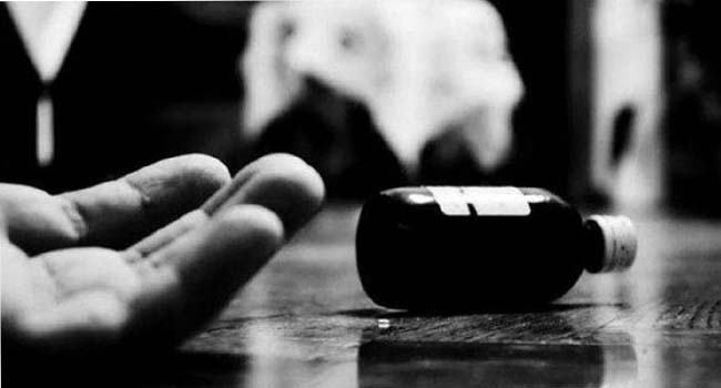 প্রেমে ব্যর্থ হয়ে স্কুলছাত্রের আত্মহত্যা