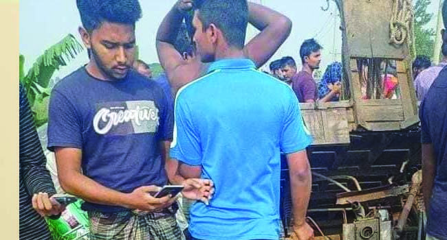 নরসিংদীতে সড়ক দুর্ঘটনায় চালক নিহত