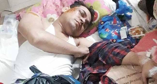 স্ত্রীর সাথে পরকীয়ার জেরে চাচতো ভাইকে পিটিয়ে আহত