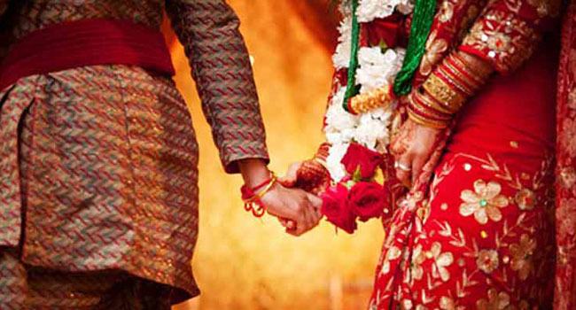 ধর্ষণ মামলায় সাজাপ্রাপ্ত ব্যক্তির সাথে ছেলের সামনে ভুক্তভোগীর বিয়ে